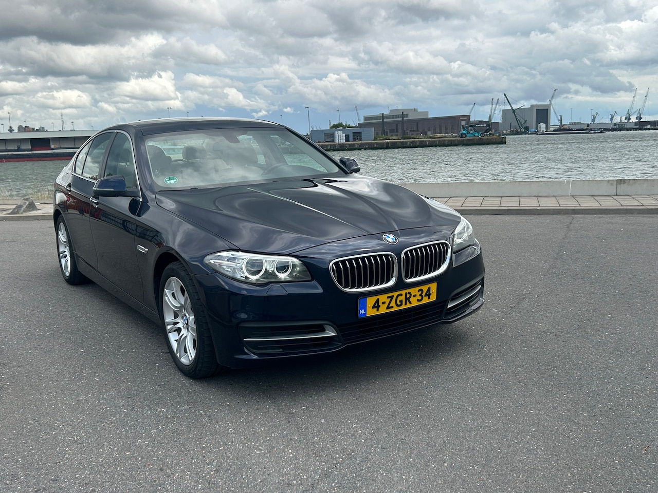 BMW 5-serie - 520i High Executive AUT NAVI LEDER LED - AutoWereld.nl