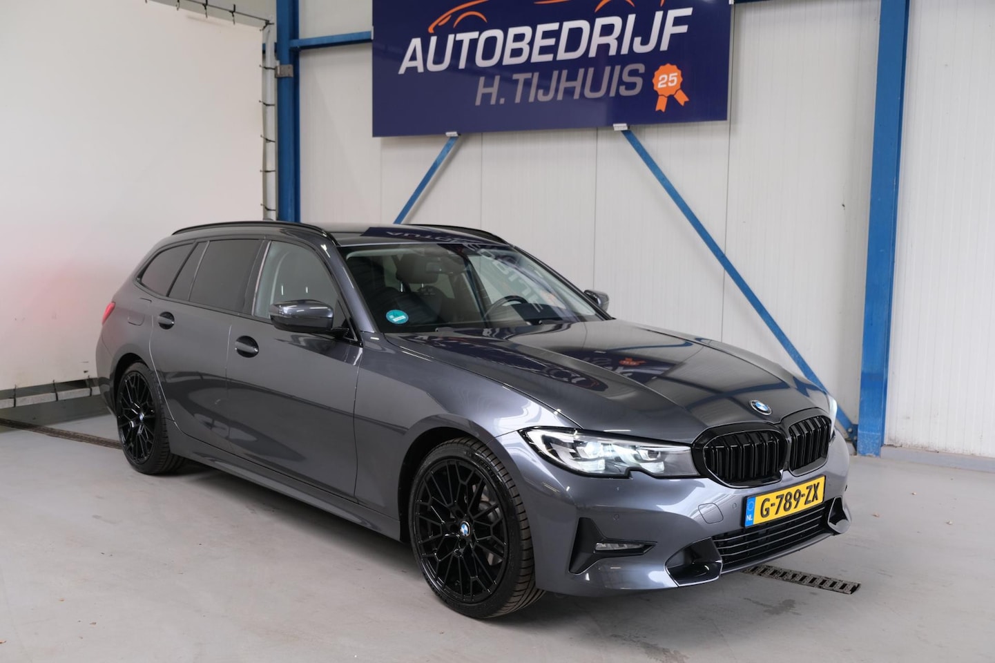 BMW 3-serie Touring - 320i Executive Edition Automaat - N.A.P. Airco, Cruise, Navi, PDC, Trekhaak. - AutoWereld.nl