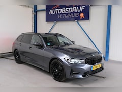 BMW 3-serie Touring - 320i Executive Edition Automaat - N.A.P. Airco, Cruise, Navi, PDC, Trekhaak