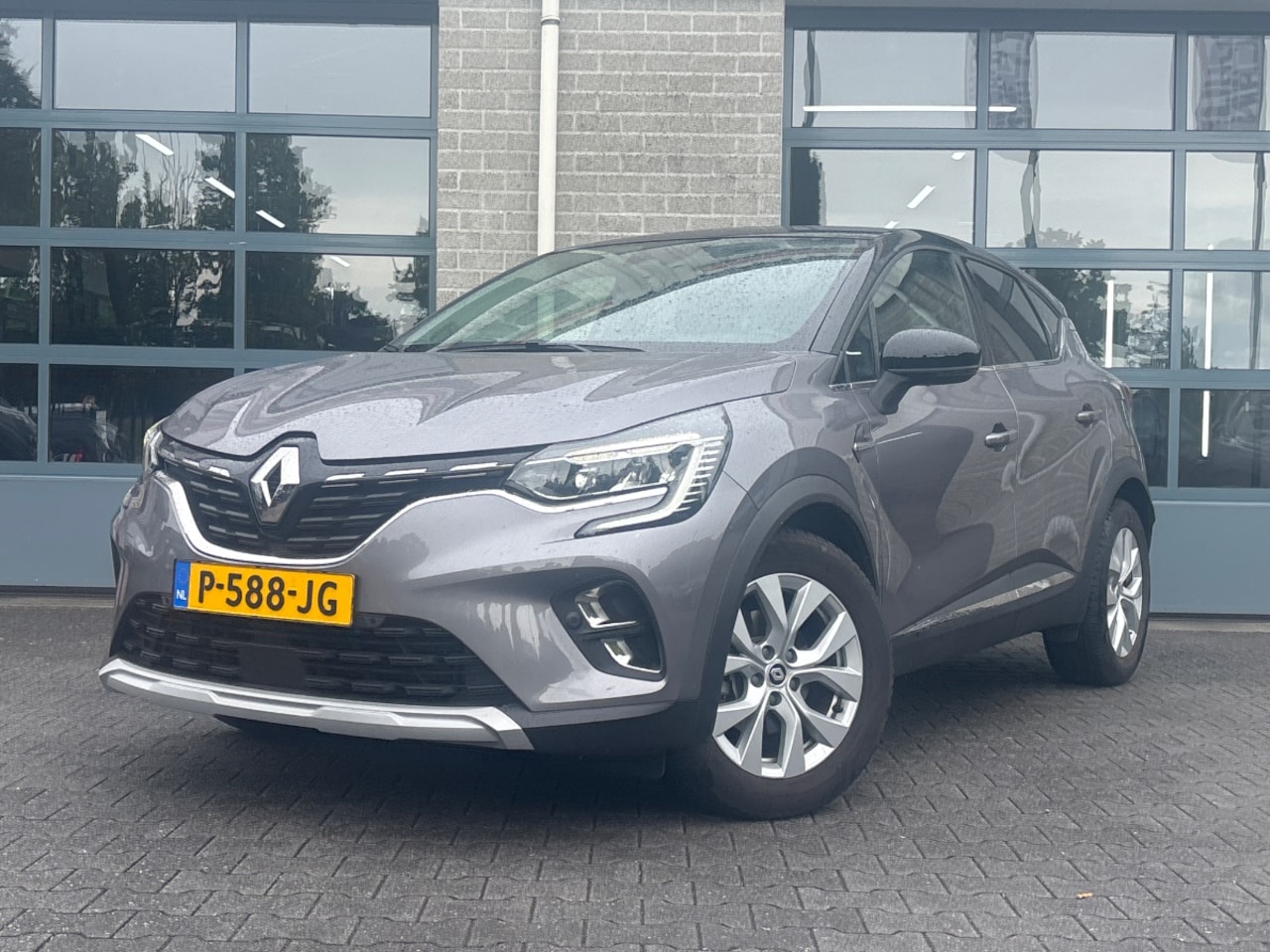 Renault Captur - 1.6 E-Tech Plug-in Hybrid 160 Intens | CAMERA | NAVI | CLIMA | - AutoWereld.nl
