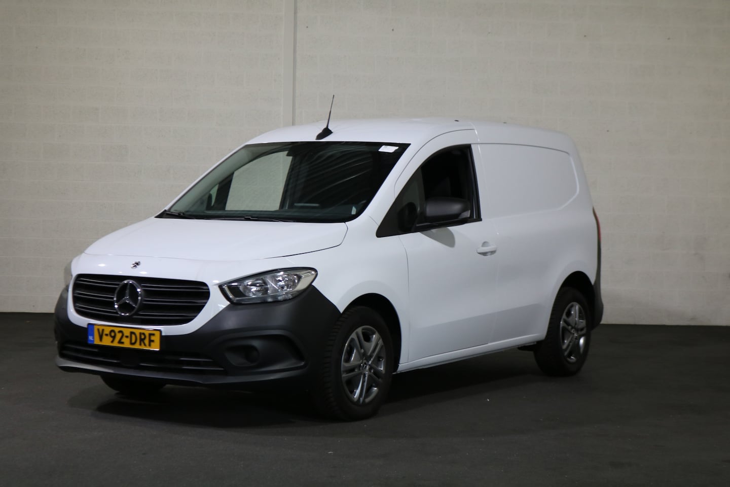 Mercedes-Benz Citan - 112 CDI L1 Pro Automaat Navigatie Camera Trekhaak - AutoWereld.nl