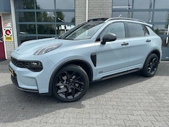 Lynk & Co 01 - 1.5 PLUG IN HYBRID | UNIEKE KLEUR | ZWARTE HEMEL |