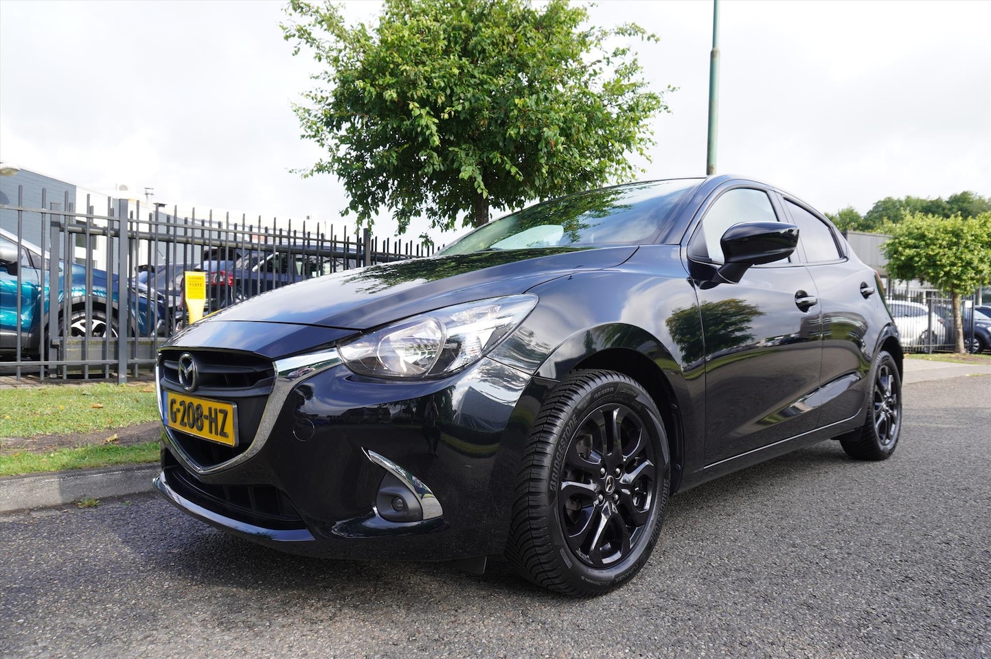 Mazda 2 - 1.5 SKYACTIV-G 90PK Sport Selected Navigatie AIRCO - AutoWereld.nl