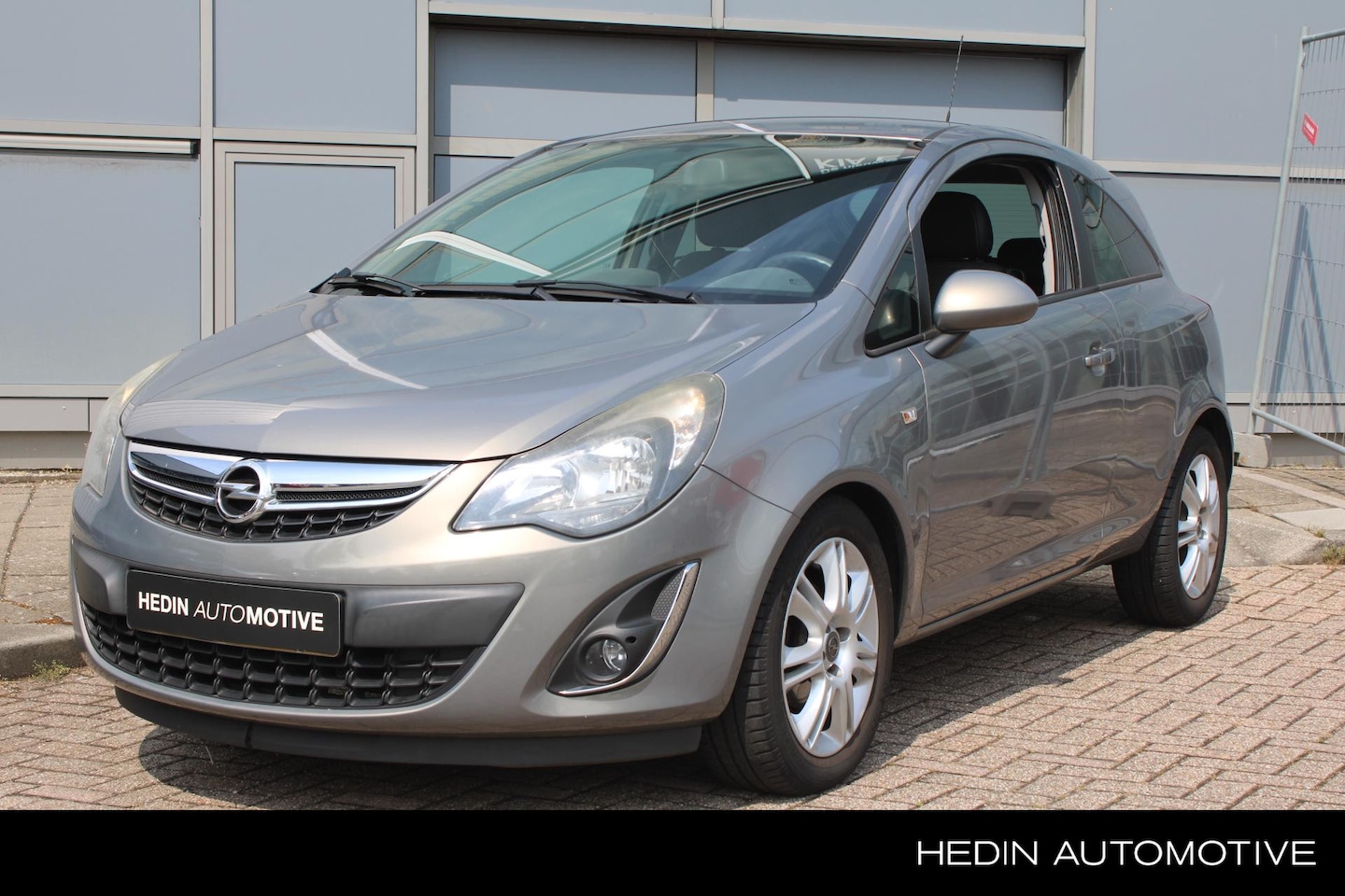 Opel Corsa - 1.4-16V BlitZ Airco | navigatie | 16 Inch velgen - AutoWereld.nl