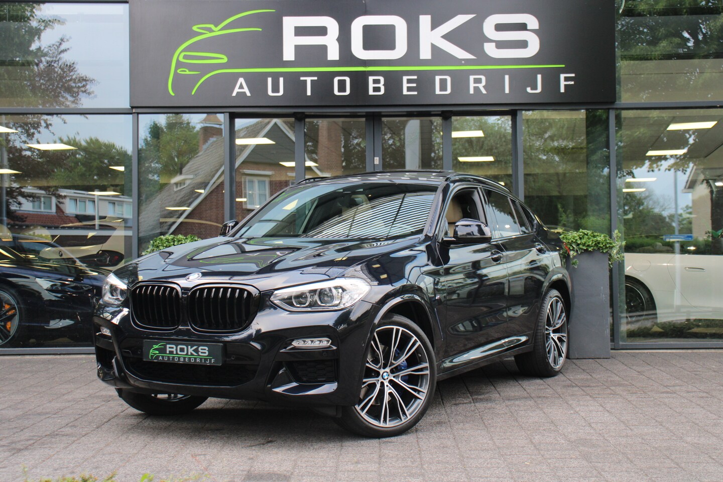 BMW X4 - xDrive30i High Executive Edition M-SportPakket Shadowline/Keyless/Leder/Panoramadak/21inch - AutoWereld.nl