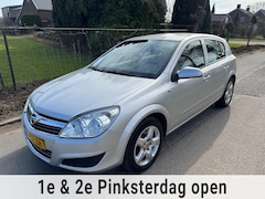 Opel Astra - 1.6 Business Airco Cruise Trekhaak Lm velgen