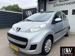 Peugeot 107 - 1.0-12V Sportium
