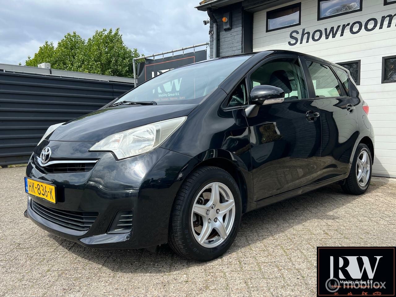 Toyota Verso S - 1.3 VVT-i Comfort airco, trekhaak, camera! - AutoWereld.nl