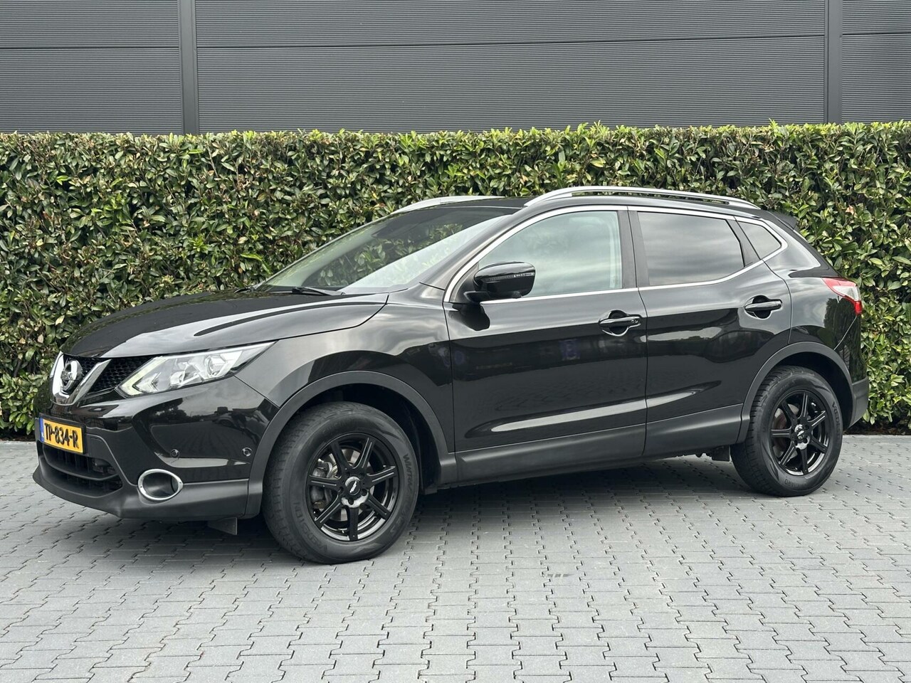 Nissan Qashqai - 1.6 dCi Tekna 1.6 dCi TEKNA, EURO 6, PANO, LEDER, NAVI, CRUISE, LANE, KEYLESS, 360 CAMERA, PARKEERSENSOR - AutoWereld.nl