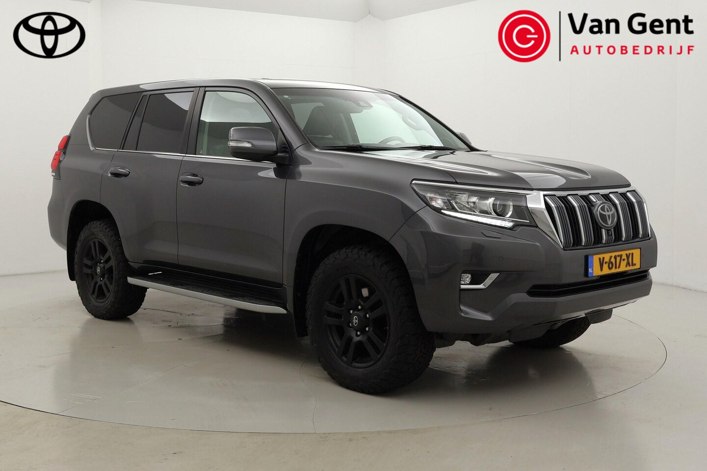 Toyota Land Cruiser - 2.8 D-4D-F Executive | Trekhaak - AutoWereld.nl