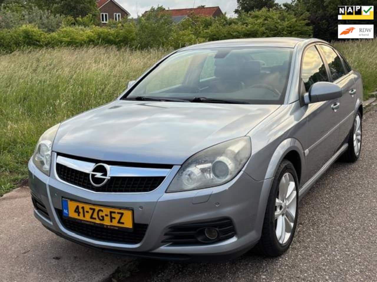 Opel Vectra GTS - 2.2-16V Temptation Excellence ECC Leder/Stof Sportstoelen LMV 17" ESP Cruisecontrol Dealer - AutoWereld.nl
