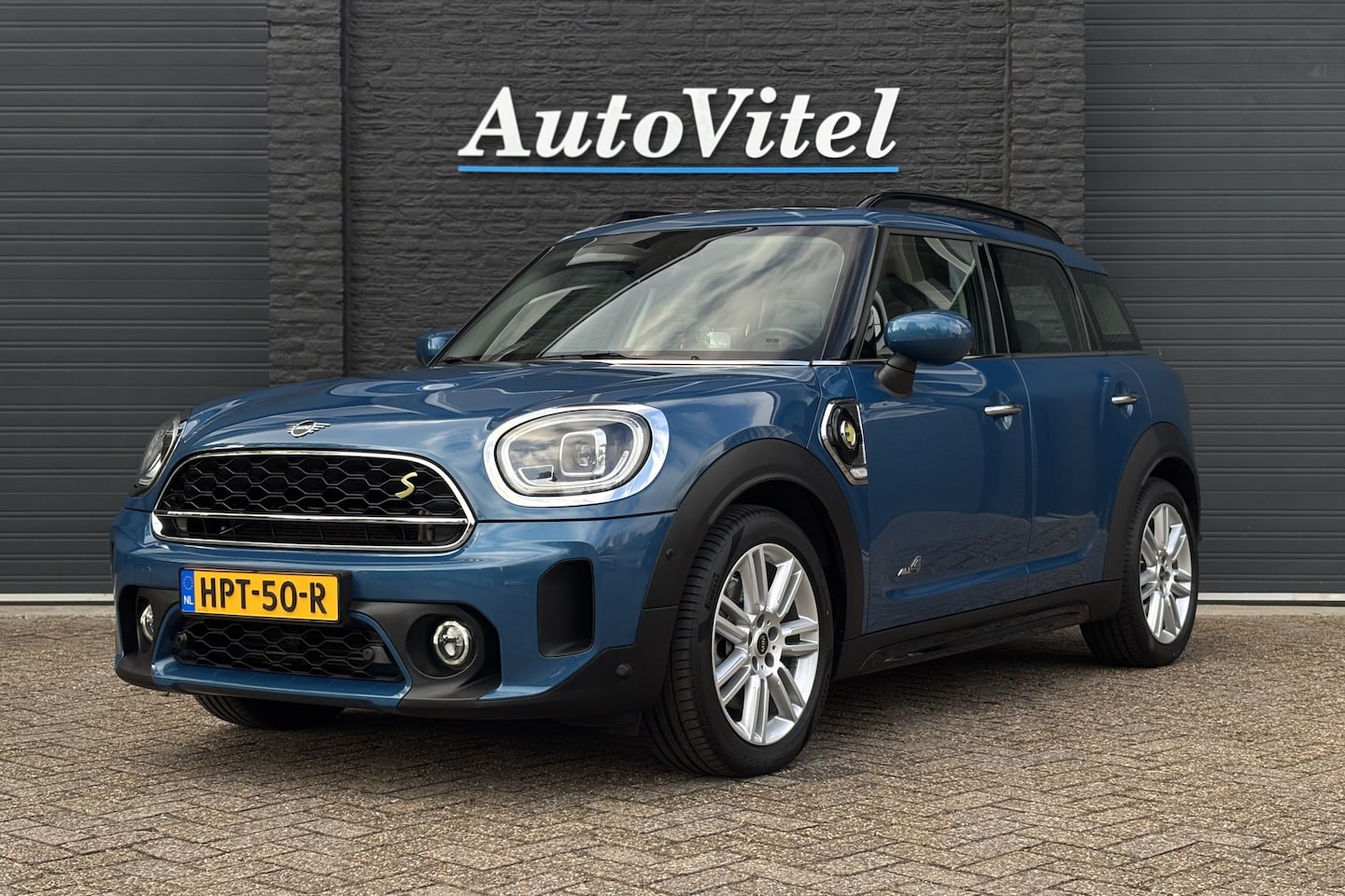 MINI Countryman - 2.0 Cooper SE ALL4 | Panodak | Comfort Access | Adaptive Cruise | Head-Up | Sportleder - AutoWereld.nl