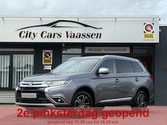 Mitsubishi Outlander - 2.0 150 pk apple carplay camera climate ctr cruise ctr lmv 16 inch led afn trekhaak 1e eig