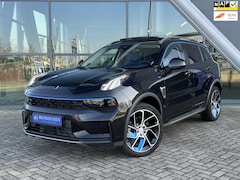 Lynk & Co 01 - 1.5 Plug-in hybrid 261pk 6, 6 Kwh Accu Panoramadak / 360 Camera / Navigatie