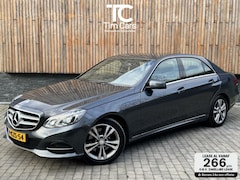 Mercedes-Benz E-klasse - 300d Avantgarde Automaat 231pk | LED lampen adaptief | Half-Leer/stof | Parkeersensoren vo