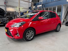 Toyota Yaris - 1.5 Hybrid 100pk CVT Dynamic | Navigatie | Camera | Cruise control | Lm velgen | Climate c