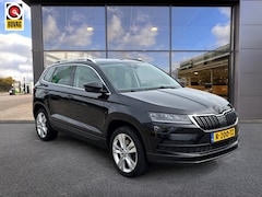 Skoda Karoq - 1.0TSI Style Bus. | Veel opties | Leer | Camera | adapt. Cruise