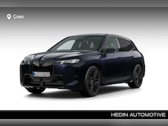 BMW iX - xDrive60 112 kWh Sky Lounge | Trekhaak | Luchtvering | Bowers en Wilkins