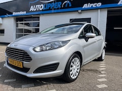 Ford Fiesta - 1.0 Champion /CC/Nieuwe all season banden/Nieuwe apk bij aflevering/5 drs/Trekhaak