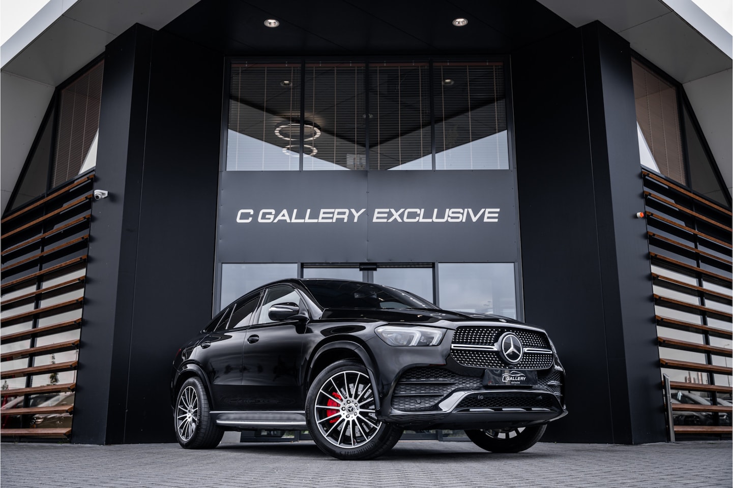 Mercedes-Benz GLE-Klasse Coupé - GLE350 e 4MATIC AMG - Panorama | Luchtvering | Burmester | ACC | HUD | Memory - AutoWereld.nl