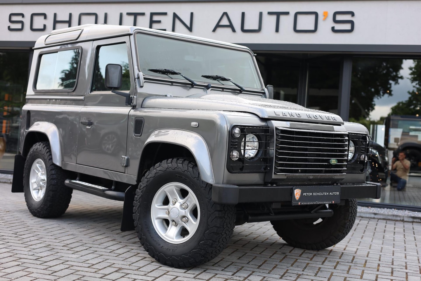 Land Rover Defender 90 - TD4 XTech Commercial | Airco | Leder | LMV | Youngtimer | - AutoWereld.nl