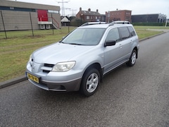 Mitsubishi Outlander Sport - 2.0 Invite+