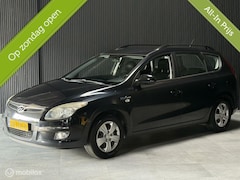 Hyundai i30 CW - 1.6i Style|NAP|AIRCO|TREKHAAK|