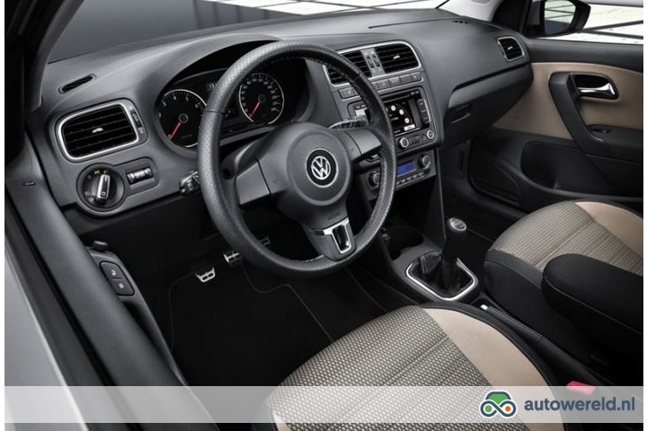 Distributie gesprek vrijdag Technische gegevens: Volkswagen Polo - 1.2 TSI Cross - 5-deurs / Hatchback