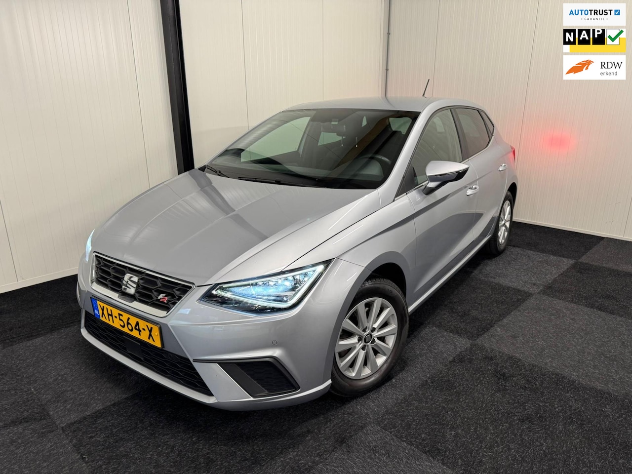 Seat Ibiza - 1.0 TSI FR 2019 116PK DSG/LED/CAMERA/VIRTUAL/CLIMA/NAP/DEALER - AutoWereld.nl