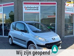 Peugeot 1007 - 1.4 Gentry - Nieuwe APK - Nieuwe Koppeling - Nette auto