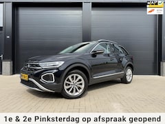 Volkswagen T-Roc - 1.5 TSI 150 pk Style automaat navi virtual IQ leer full