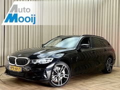 BMW 3-serie Touring - 330e *Carplay* Dealer Onderhouden / 19'' LMV / LED / Cruise / Navigatie / ECC Clima