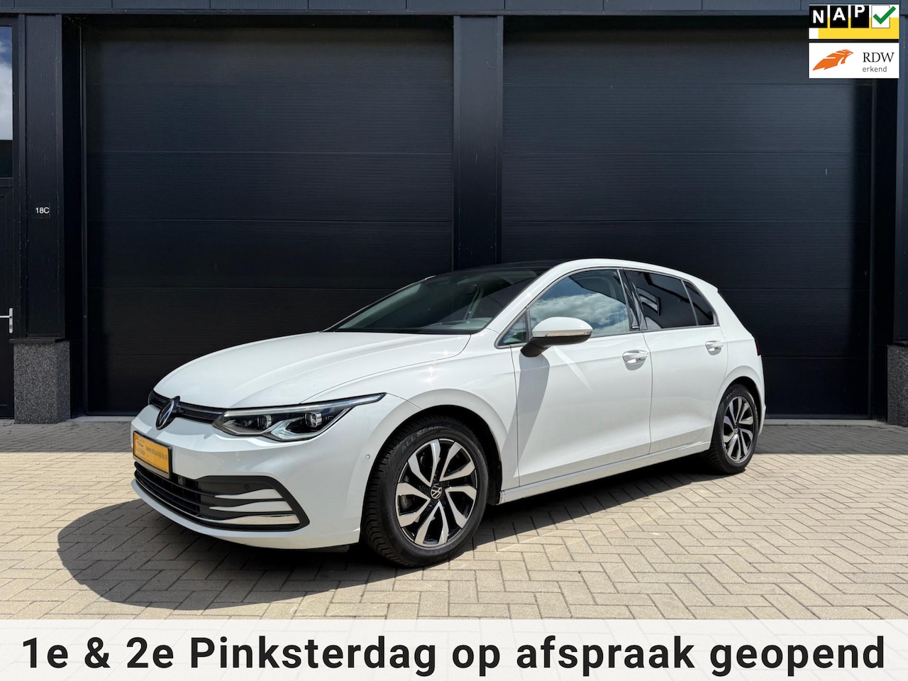 Volkswagen Golf - 2.0 TDI active uitvoering IQ headup virtual trekhaak garantie - AutoWereld.nl