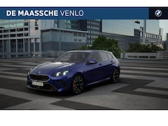 BMW 1-serie - 120 High Executive M Sport Automaat / Adaptieve LED / M Sportstoelen / Parking Assistant P