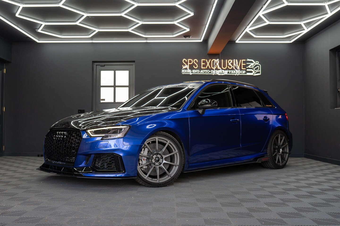 Audi A3 Sportback - 2.5 TFSI RS 3 quattro / 875pk / gebouwde DAZA / Keramisch / NL&1e eig / B&O / KWV3 WMI / N - AutoWereld.nl
