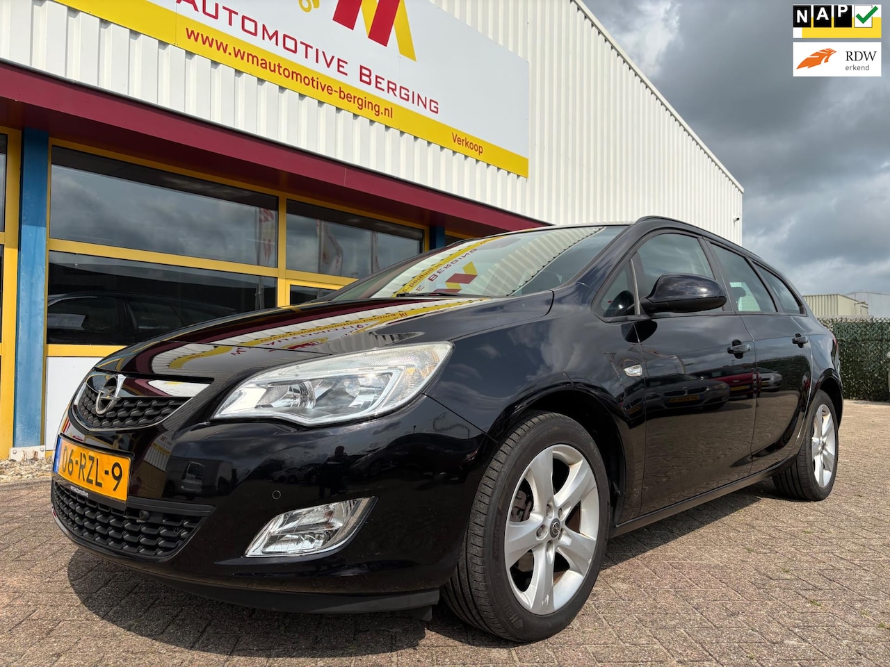 Opel Astra Sports Tourer - 1.4 Edition NAVI - AutoWereld.nl