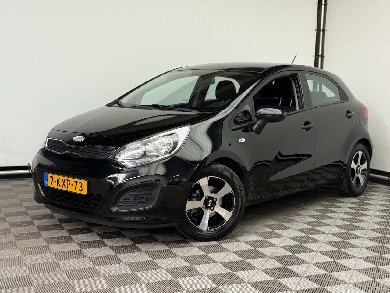 Kia Rio - 1.2 CVVT Comfort Pack Navi Camera LM16" NL Auto - AutoWereld.nl