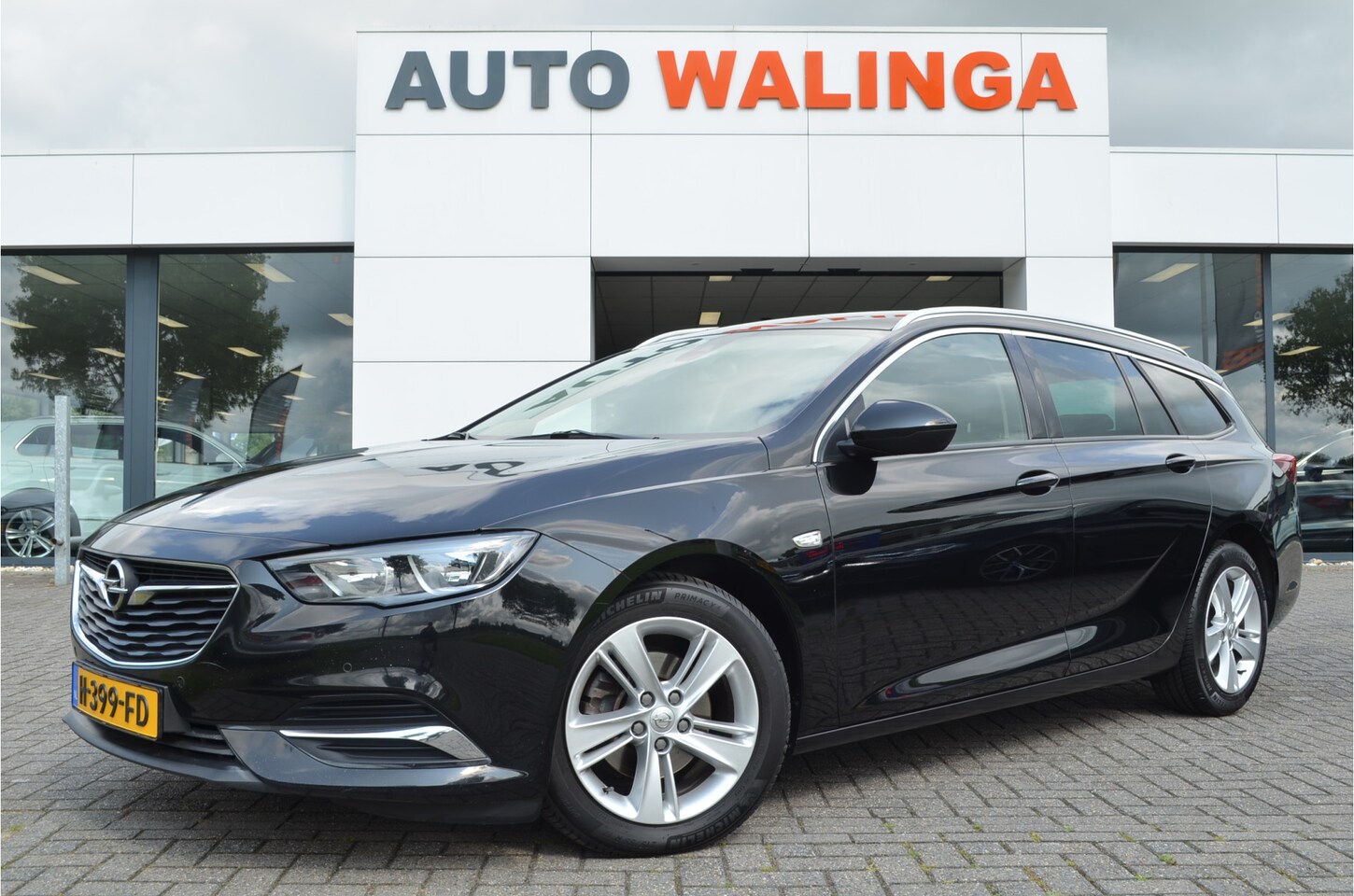 Opel Insignia Sports Tourer - 1.5 Turbo Business Executive Carplay | Navi | Climate | Getint glas | Cruise | Sportstoele - AutoWereld.nl