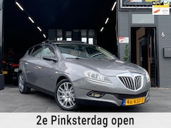 Lancia Delta - 1.8-16V Di Executive|Panoramadak|Automaat|Leer