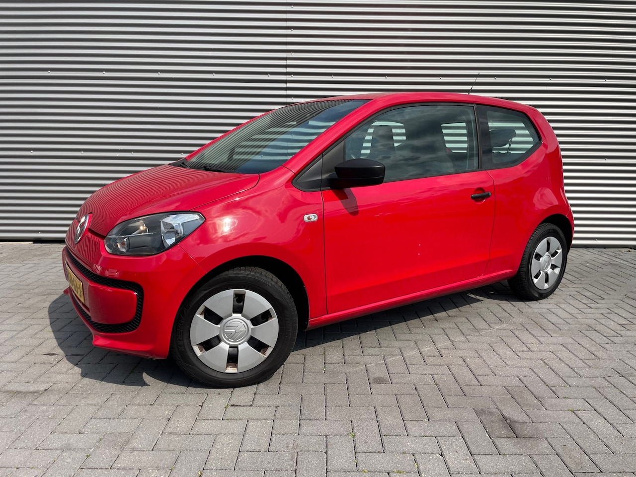 Volkswagen Up! - 1.0 up bouwjaar 2011 met airco ( nw apk ) - AutoWereld.nl