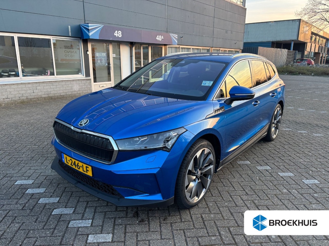 Skoda Enyaq iV - 80 First Edition | WARMTEPOMP | TREKHAAK | LEDER | 21 INCH | - AutoWereld.nl