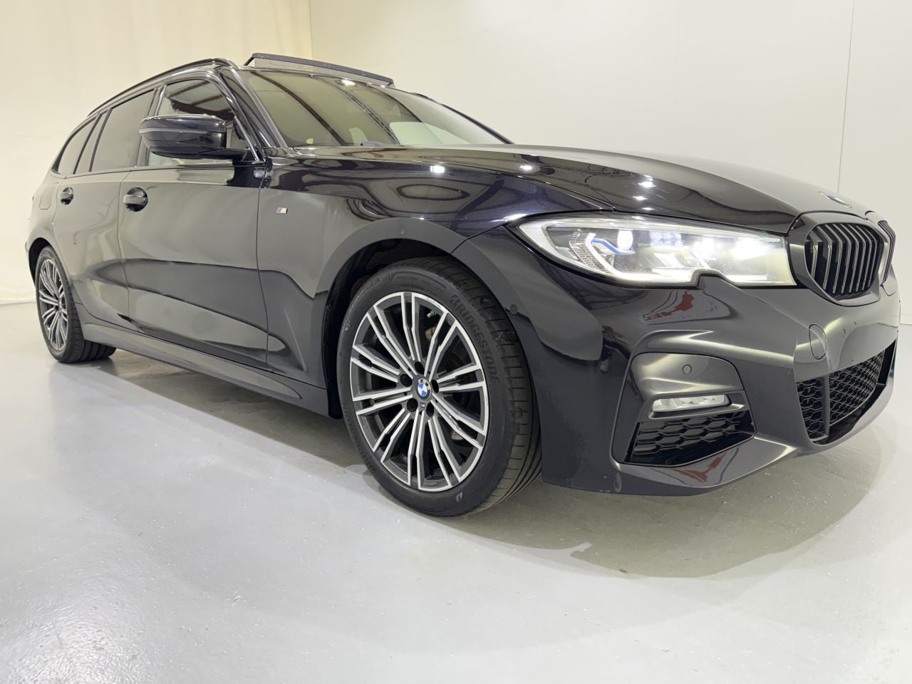 BMW 3-serie Touring - 320i M Sport Aut. - AutoWereld.nl