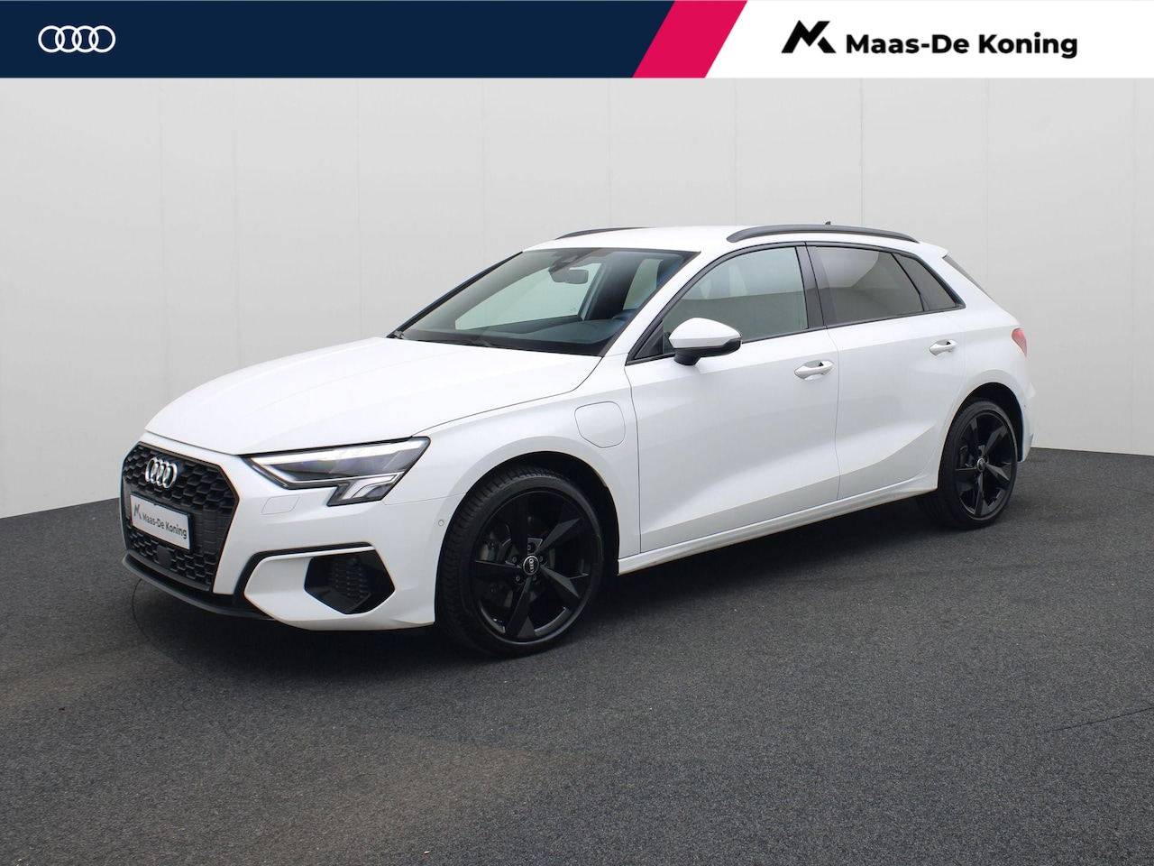 Audi A3 Sportback - 40 TFSIe 150kW/204PK Advanced · S-line Interieur · Navigatie · Stoelverwarming · Drive sel - AutoWereld.nl