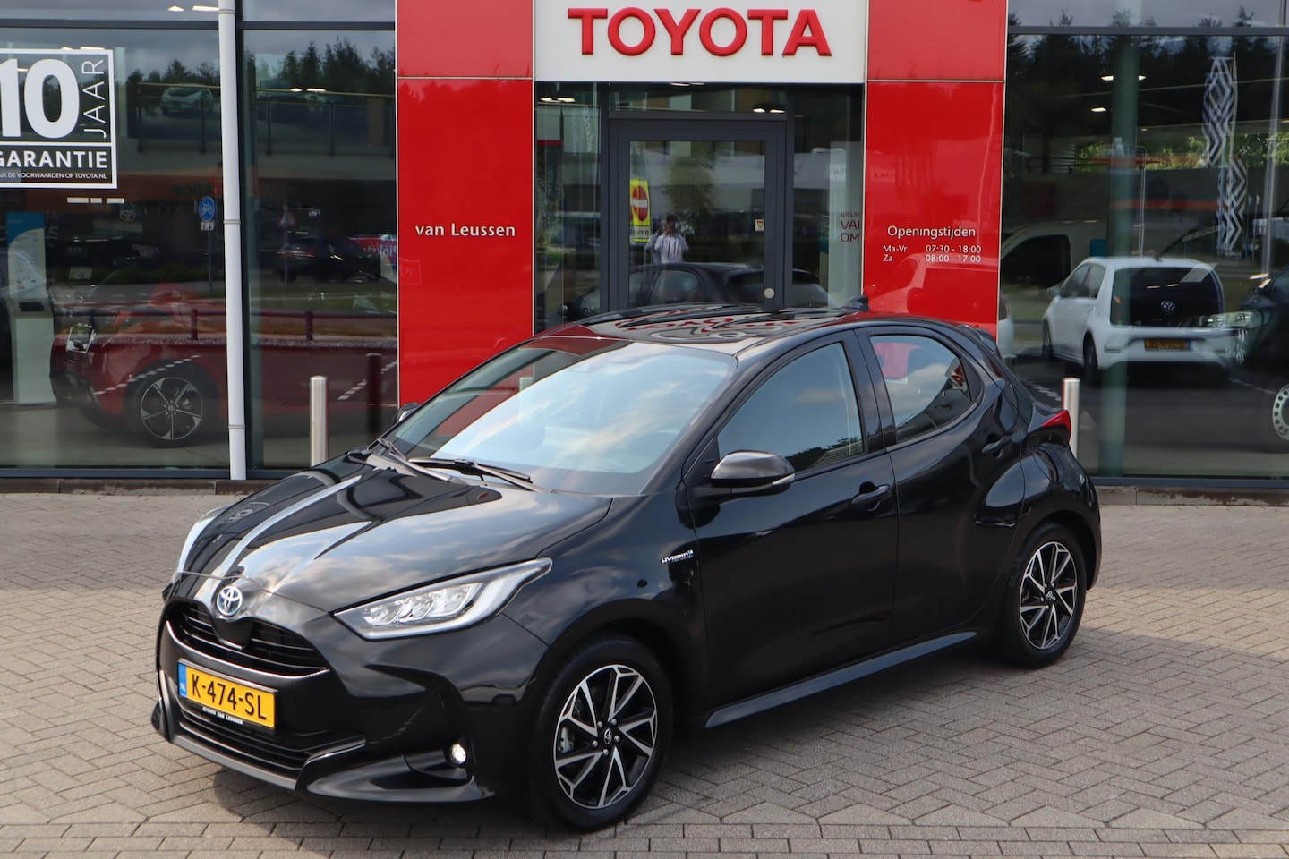 Toyota Yaris - 1.5 HYBRID DYNAMIC LED 16"LM-VELGEN KEYLESS CAMERA DAB APPLE/ANDROID AD-CRUISE NL-AUTO - AutoWereld.nl