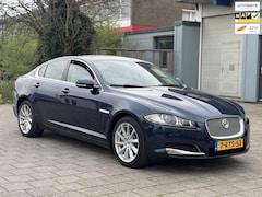 Jaguar XF - 2.2D Premium Business Edition , km NAP, nieuwe apk , lederen , navi ,