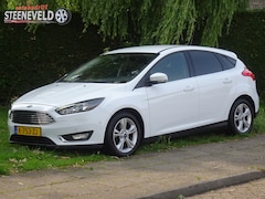 Ford Focus - 1.0 Titanium Edition met Navi en WinterPack