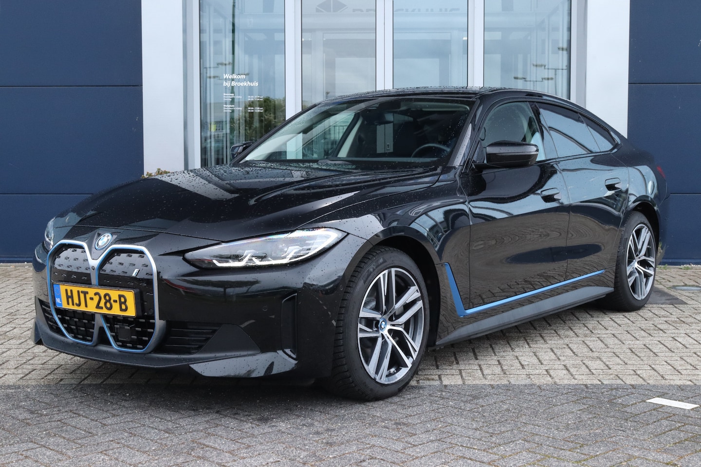 BMW i4 - eDrive40 84 kWh | Adaptieve Cruise | 360' Camera | Stoel+Stuurverwarming | Elektr. klep | - AutoWereld.nl