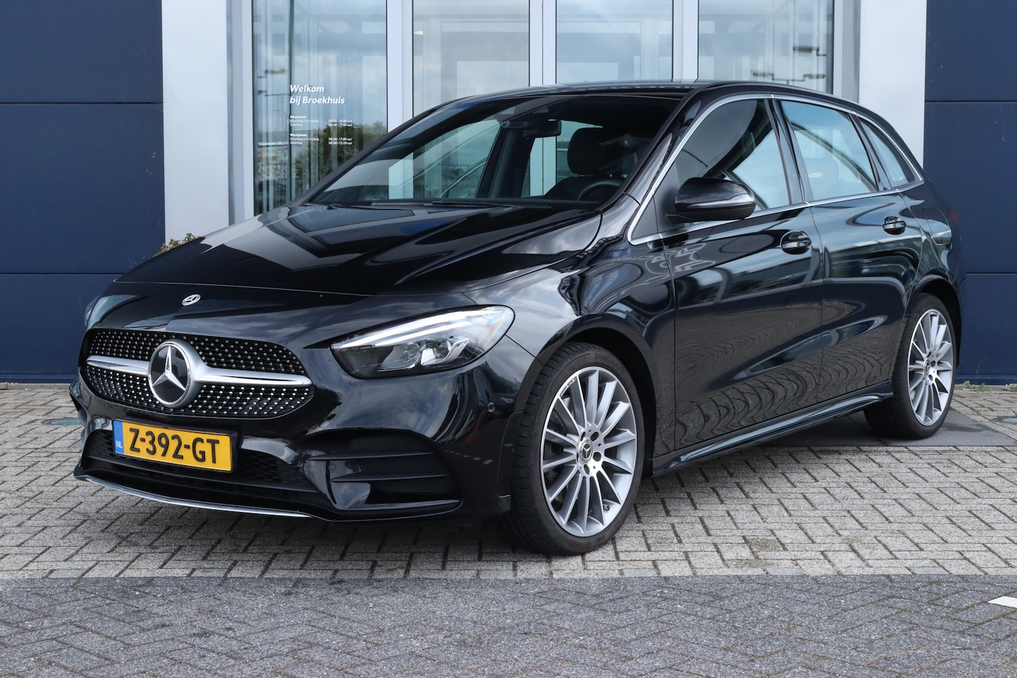 Mercedes-Benz B-klasse - 250 e AMG Line | Cruise Control | Stoelverwarming | Camera | Elektr. klep | Memory | Navi - AutoWereld.nl