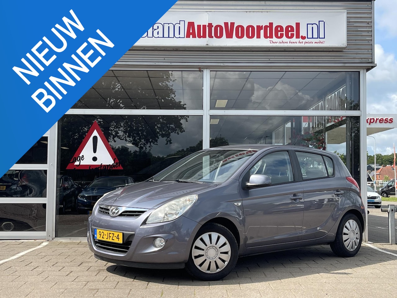 Hyundai i20 - 1.2i DynamicVersion 1.2i DynamicVersion - AutoWereld.nl