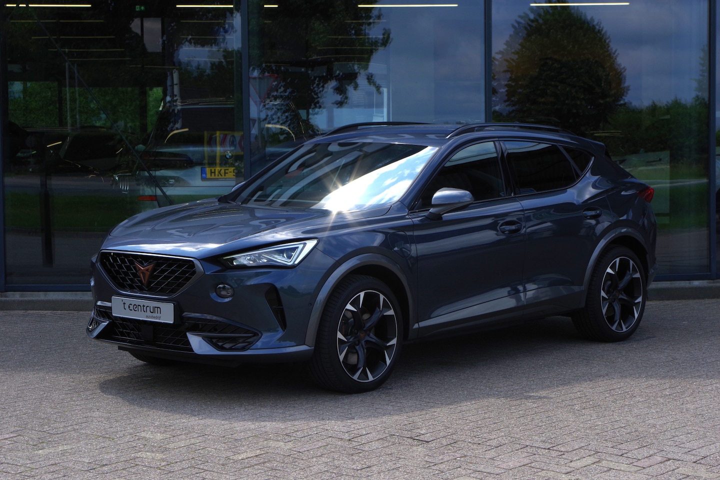 CUPRA Formentor - 1.4 e-Hybrid VZ 245 PK Performance PHEV, Camera, Groot-Navigatie, Stoelverwarming, Keyless - AutoWereld.nl